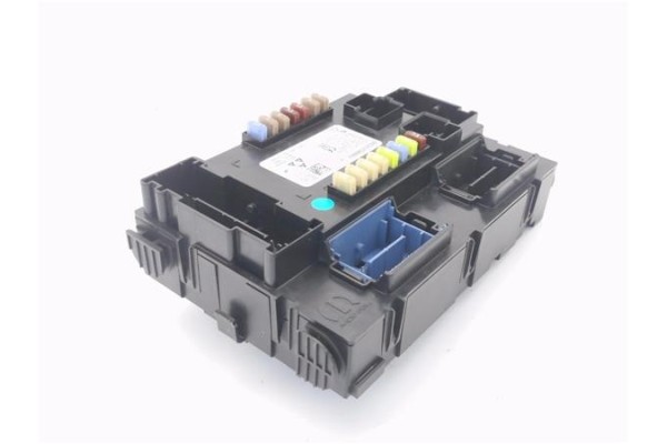 Recambio de caja fusibles/rele para fiat ii tipo (356) berlina 1.3 easy referencia OEM IAM 521758460E  