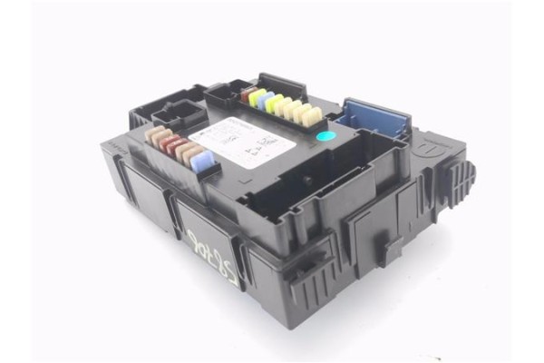 Recambio de caja fusibles/rele para fiat ii tipo (356) berlina 1.3 easy referencia OEM IAM 521758460E  