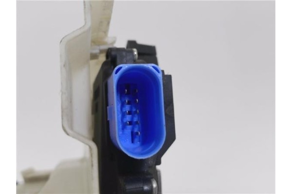 Recambio de cierre electromagnetico delantero derecho para volkswagen touran (1t1) 1.9 tdi referencia OEM IAM 3D1837016AC  