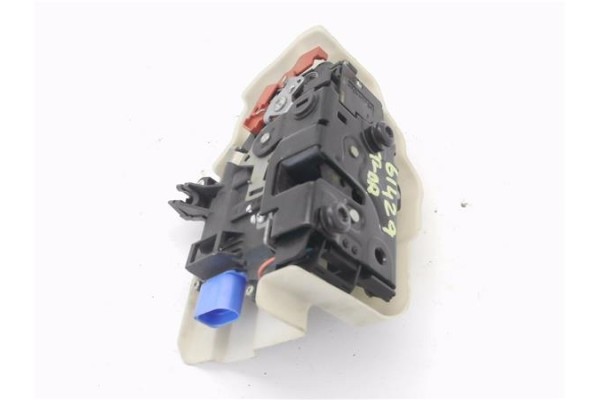 Recambio de cierre electromagnetico trasero derecho para volkswagen touran (1t1) 1.9 tdi referencia OEM IAM 7L0839016D  