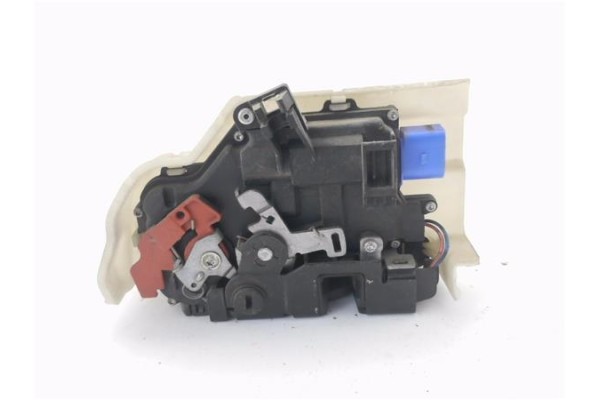 Recambio de cierre electromagnetico trasero izquierdo para volkswagen touran (1t1) 1.9 tdi referencia OEM IAM 7L0839015D  