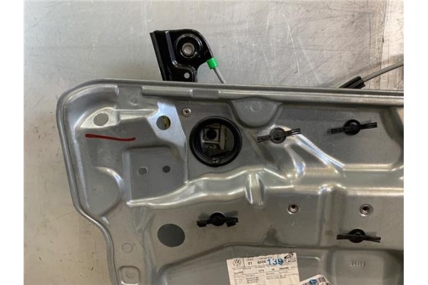 Recambio de elevalunas electrico delantero izquierdo para volkswagen polo iv (9n1) 1.4 tdi referencia OEM IAM 6Q4837401AM 3B1837