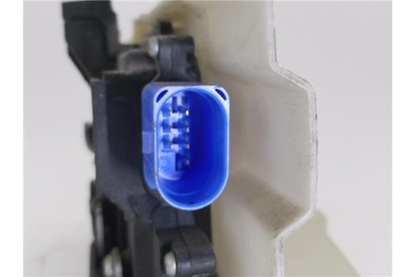 Recambio de cierre electromagnetico trasero izquierdo para volkswagen touran (1t1) 1.9 tdi referencia OEM IAM 7L0839015D  