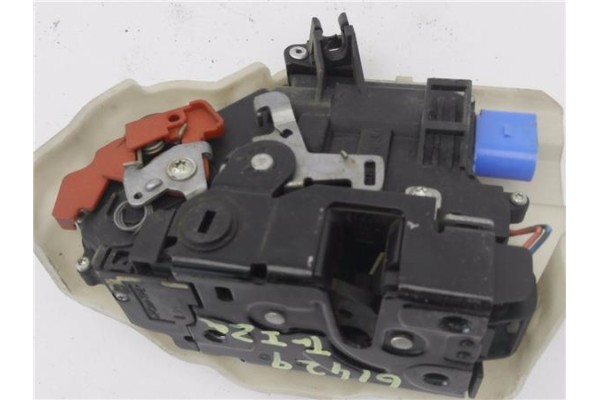 Recambio de cierre electromagnetico trasero izquierdo para volkswagen touran (1t1) 1.9 tdi referencia OEM IAM 7L0839015D  