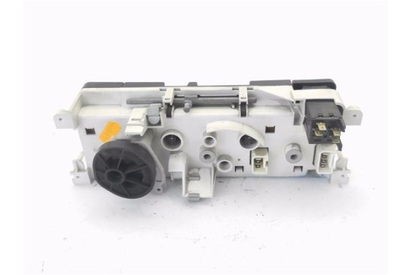 Recambio de mandos calefaccion / a.a. para peugeot 405 berlina 1.9 injection referencia OEM IAM 6451G1  