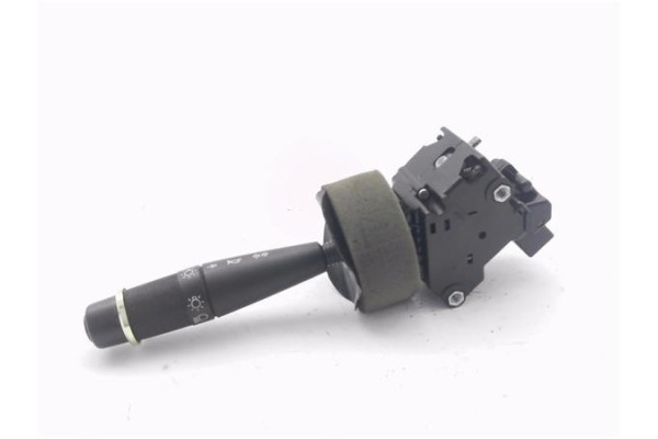 Recambio de mando de luces para peugeot 405 berlina 1.9 injection referencia OEM IAM 623971  