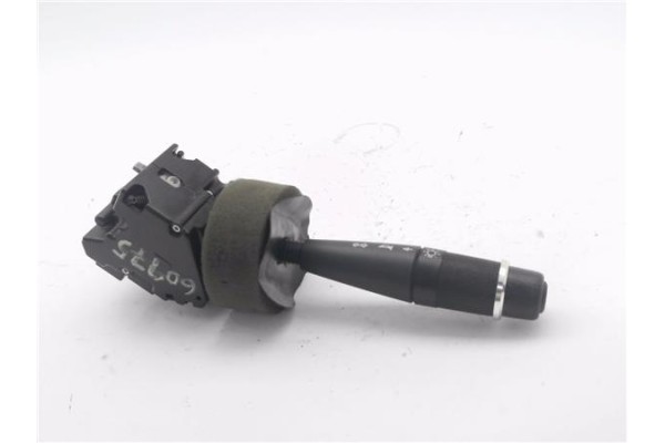 Recambio de mando de luces para peugeot 405 berlina 1.9 injection referencia OEM IAM 623971  