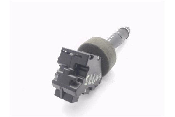Recambio de mando de luces para peugeot 405 berlina 1.9 injection referencia OEM IAM 623971  