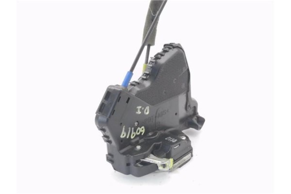 Recambio de cierre electromagnetico delantero izquierdo para toyota corolla verso (r1) 2.2 d-4d sport referencia OEM IAM 6904002