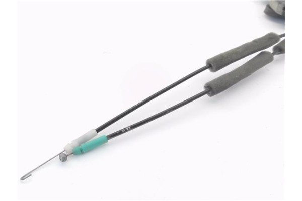 Recambio de cierre electromagnetico delantero izquierdo para toyota corolla verso (r1) 2.2 d-4d sport referencia OEM IAM 6904002