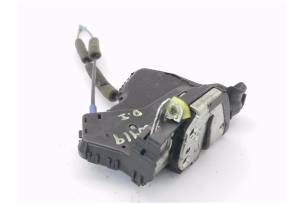 Recambio de cierre electromagnetico delantero izquierdo para toyota corolla verso (r1) 2.2 d-4d sport referencia OEM IAM 6904002