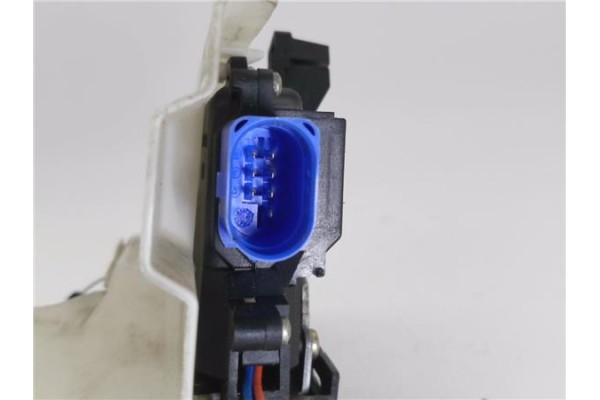 Recambio de cierre electromagnetico trasero derecho para volkswagen touran (1t1) 2.0 tdi referencia OEM IAM 7L0839016D  