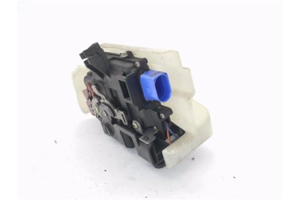 Recambio de cierre electromagnetico trasero izquierdo para volkswagen touran (1t1) 2.0 tdi referencia OEM IAM 7L0839015D  
