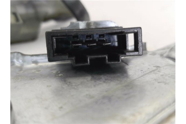 Recambio de motor limpiaparabrisas trasero para volkswagen golf iii (1h1) 1.6 referencia OEM IAM 1H6955713A 1H6955717 