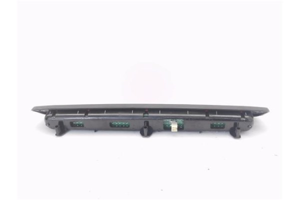 Recambio de luz central de freno para hyundai tucson (jm) 2.0 referencia OEM IAM 927002E051  