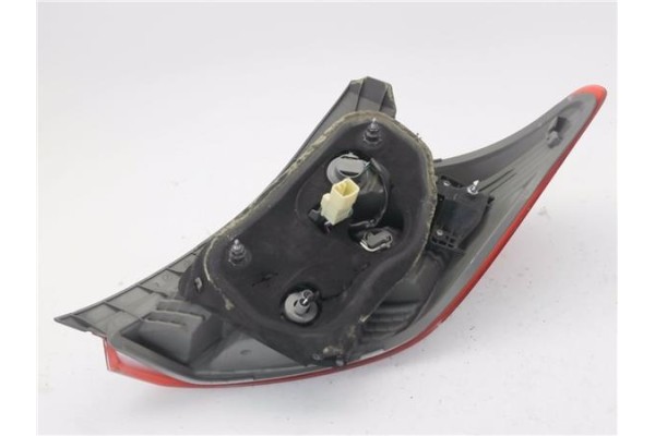 Recambio de piloto trasero izquierdo para toyota yaris (ksp9/scp9/nlp9) 1.4 active referencia OEM IAM 815610D370  