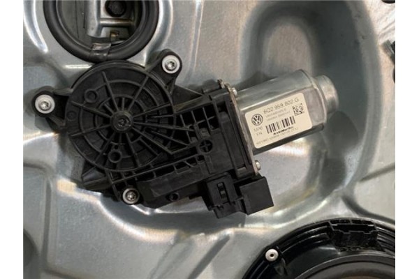 Recambio de elevalunas electrico delantero izquierdo para volkswagen polo iv (9n1) 1.4 tdi referencia OEM IAM 6Q4837401AM 3B1837