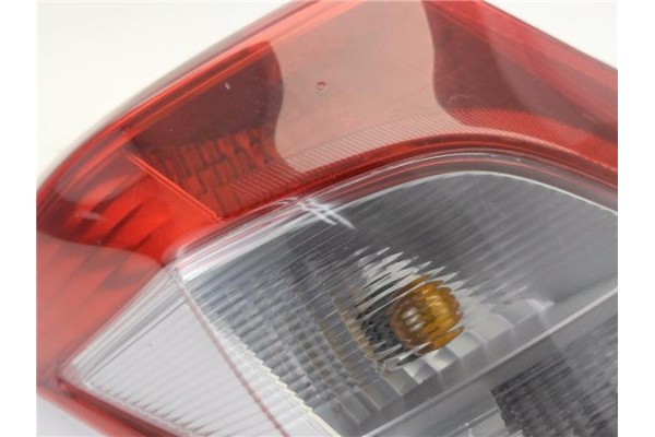 Recambio de piloto trasero izquierdo para toyota yaris (ksp9/scp9/nlp9) 1.4 active referencia OEM IAM 815610D370  