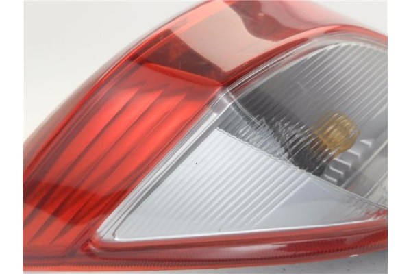 Recambio de piloto trasero izquierdo para toyota yaris (ksp9/scp9/nlp9) 1.4 active referencia OEM IAM 815610D370  