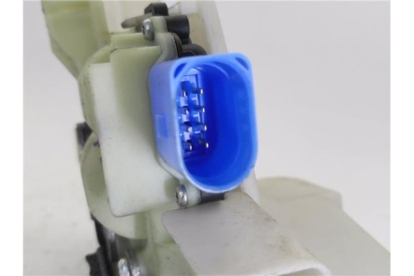 Recambio de cierre electromagnetico delantero izquierdo para volkswagen polo iv (9n3) 1.4 advance referencia OEM IAM 3B1837015AQ
