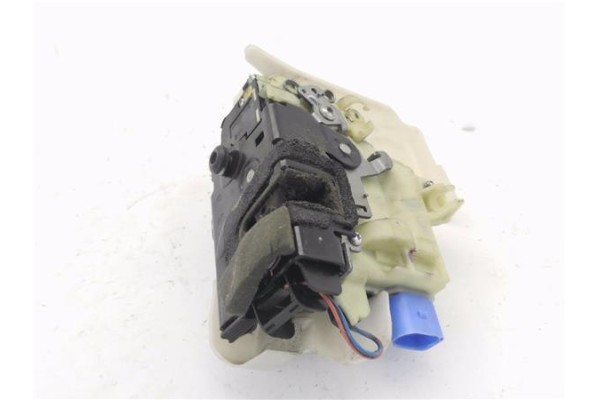 Recambio de cierre electromagnetico delantero izquierdo para volkswagen polo iv (9n3) 1.4 advance referencia OEM IAM 3B1837015AQ
