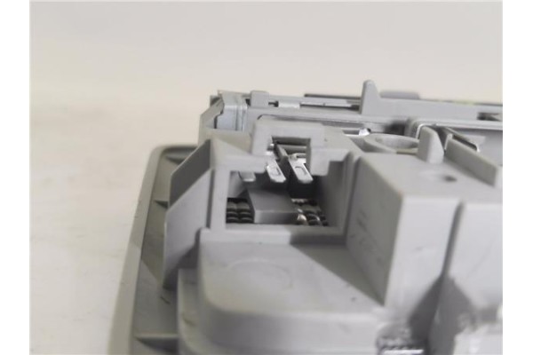 Recambio de luz delantero central techo para opel agila b 1.2 referencia OEM IAM 95507379  