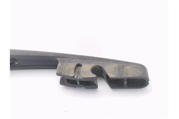Recambio de brazo limpiaparabrisas trasero para opel agila b 1.2 referencia OEM IAM 95507670  