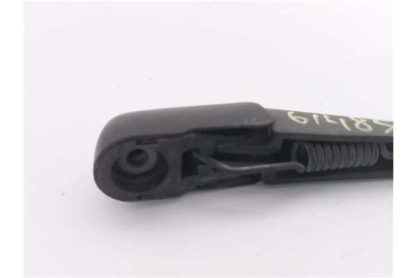 Recambio de brazo limpiaparabrisas trasero para opel agila b 1.2 referencia OEM IAM 95507670  
