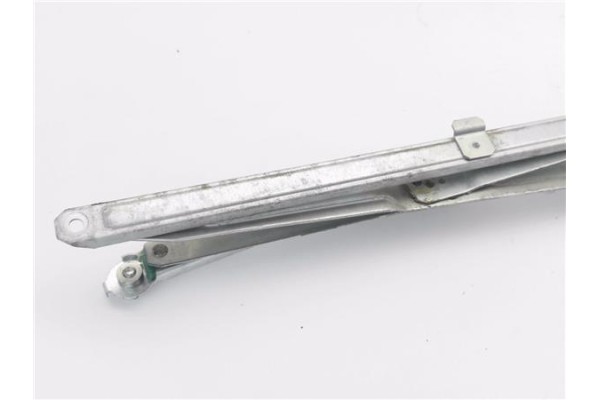 Recambio de mecanismo elevalunas delantero derecho para opel agila b 1.2 referencia OEM IAM 95512983  