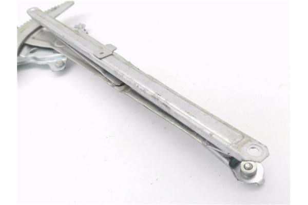 Recambio de mecanismo elevalunas delantero izquierdo para opel agila b 1.2 referencia OEM IAM 95512982  