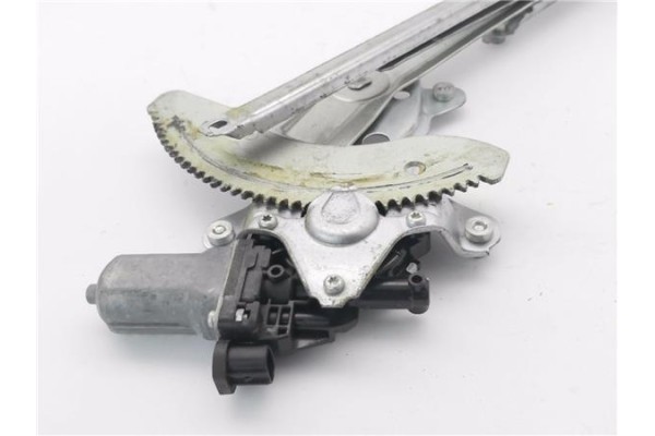 Recambio de mecanismo elevalunas delantero izquierdo para opel agila b 1.2 referencia OEM IAM 95512982  