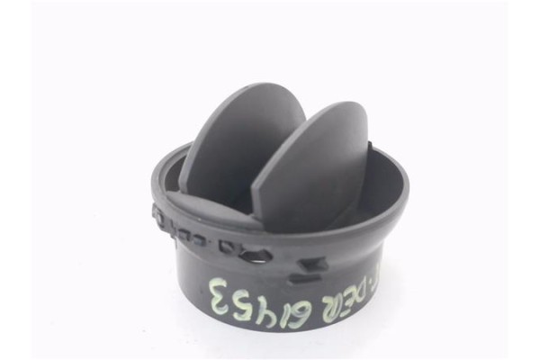 Recambio de rejilla entrada de aire para seat ibiza berlina (6j5) 1.4 referencia OEM IAM 6J0819110  