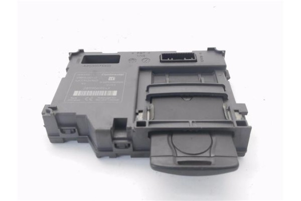 Recambio de clausor para renault clio iv 1.2 expression referencia OEM IAM 285906994R A2C53424962 