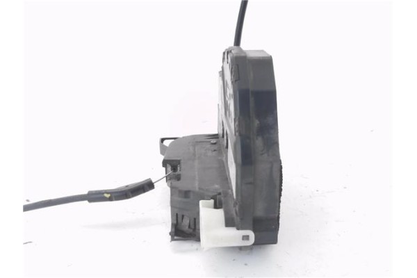 Recambio de cierre electromagnetico delantero izquierdo para renault clio iv 1.2 expression referencia OEM IAM 805011929R 405172
