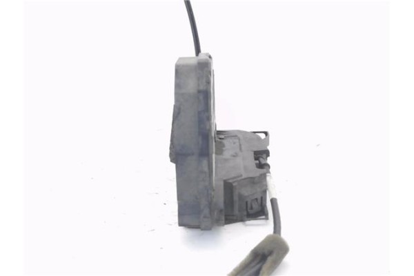 Recambio de cierre electromagnetico trasero derecho para renault clio iv 1.2 expression referencia OEM IAM 825000767R 40727203 