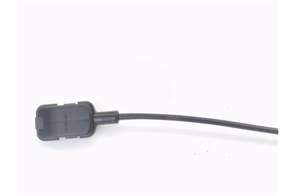 Recambio de cierre electromagnetico trasero derecho para renault clio iv 1.2 expression referencia OEM IAM 825000767R 40727203 