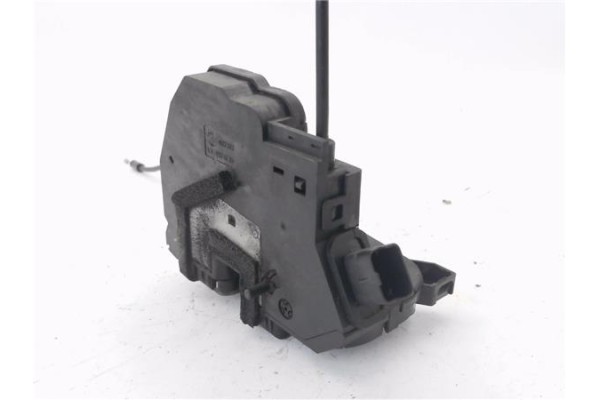 Recambio de cierre electromagnetico trasero izquierdo para renault clio iv 1.2 expression referencia OEM IAM 825015591R 40717203