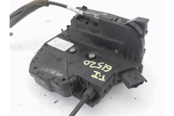 Recambio de cierre electromagnetico trasero izquierdo para renault clio iv 1.2 expression referencia OEM IAM 825015591R 40717203