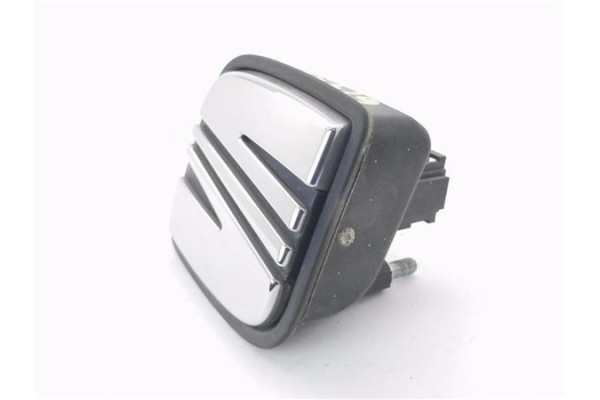 Recambio de maneta exterior porton para seat ibiza berlina (6j5) 1.4 referencia OEM IAM 6J4827565A 6J4827565 