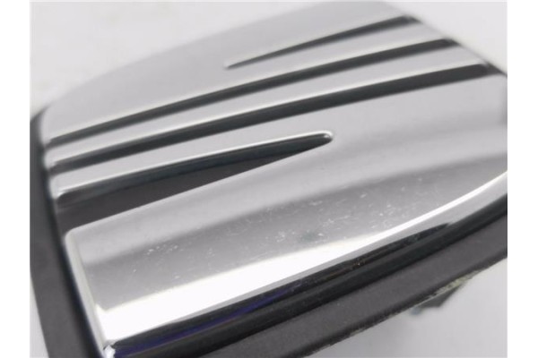 Recambio de maneta exterior porton para seat ibiza berlina (6j5) 1.4 referencia OEM IAM 6J4827565A 6J4827565 