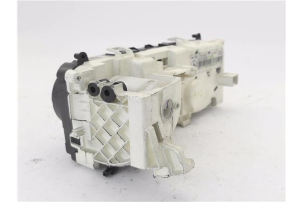 Recambio de mandos climatizador para mercedes-benz clase a (bm 169) 2.0 a 200 cdi (169.008) referencia OEM IAM A1698301385 69780