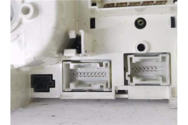 Recambio de mandos climatizador para mercedes-benz clase a (bm 169) 2.0 a 200 cdi (169.008) referencia OEM IAM A1698301385 69780