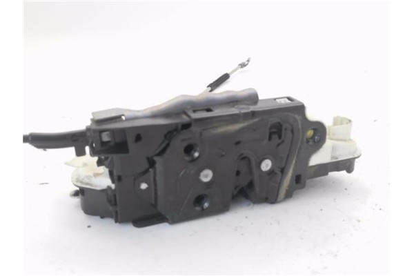 Recambio de cierre electromagnetico delantero izquierdo para seat ibiza berlina (6j5) 1.4 referencia OEM IAM 5N1837015C  
