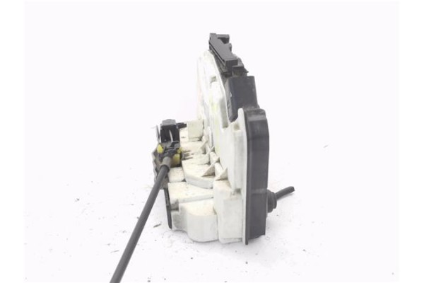Recambio de cierre electromagnetico trasero izquierdo para seat ibiza berlina (6j5) 1.4 referencia OEM IAM 6J0839015C  