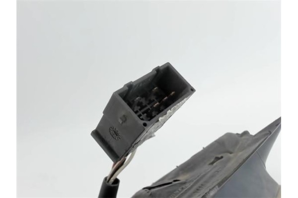 Recambio de retrovisor electrico derecho para audi a4 avant (b5)(1999) referencia OEM IAM 8D0857544A  