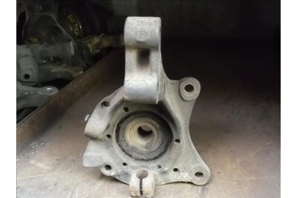 Recambio de mangueta delantero derecha para renault r 21 berlina (b/l48) 2.0 (b48r/y) referencia OEM IAM   