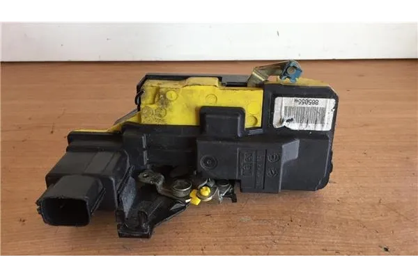 Recambio de cierre electromagnetico trasero derecho para volvo xc70 2.4 d awd kinetic referencia OEM IAM 865055  