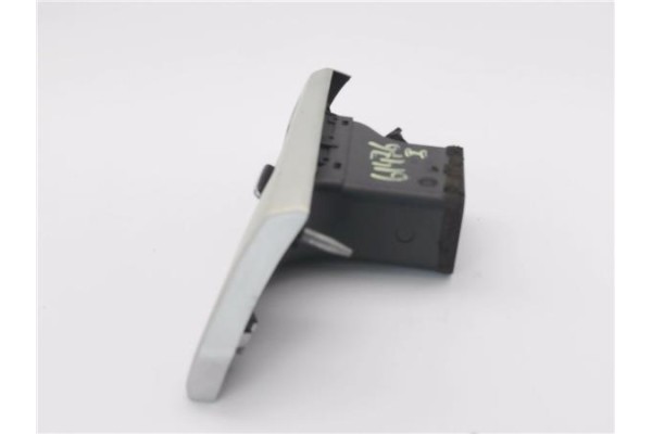 Recambio de rejilla entrada de aire para bmw serie 3 berlina (e90) 3.0 330d referencia OEM IAM 6422692263310  