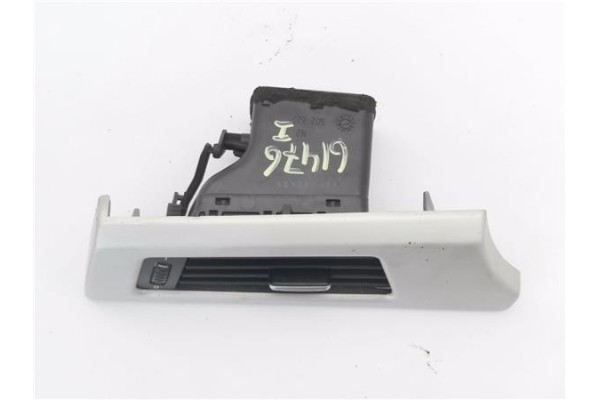Recambio de rejilla entrada de aire para bmw serie 3 berlina (e90) 3.0 330d referencia OEM IAM 6422692263310  