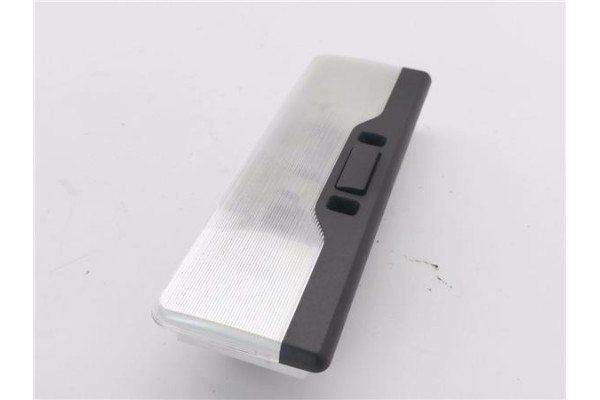 Recambio de luz delantero central techo para bmw serie x3 (e83) 2.0d referencia OEM IAM 6962141 2JA007712 